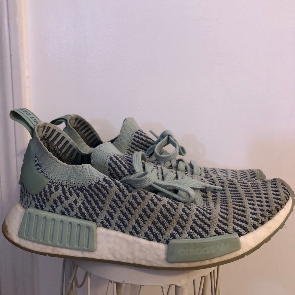 Adidas NMD R1 STLT Primeknit